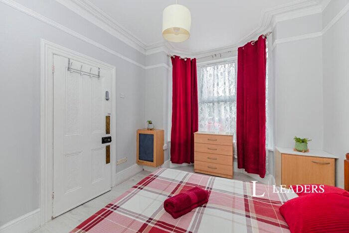 4 Bedroom Terraced House To Rent In Thorncroft Road, PO1