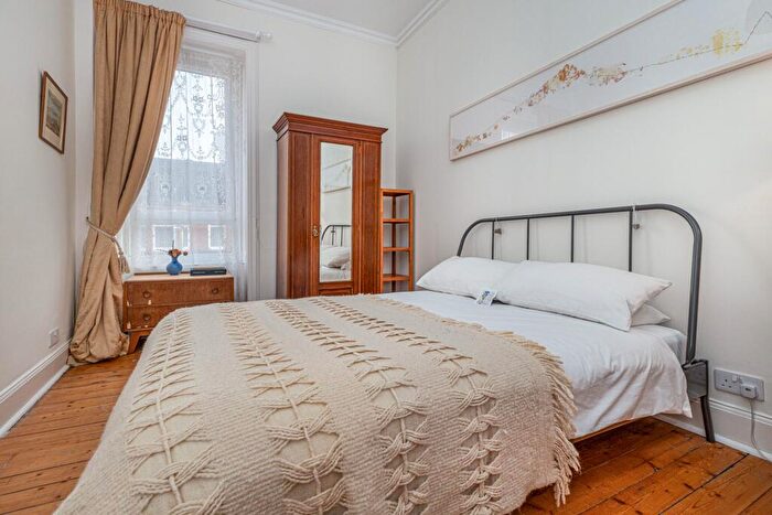 1 Bedroom Apartment For Sale In Daisy Street, Govanhill, Glasgow, G42