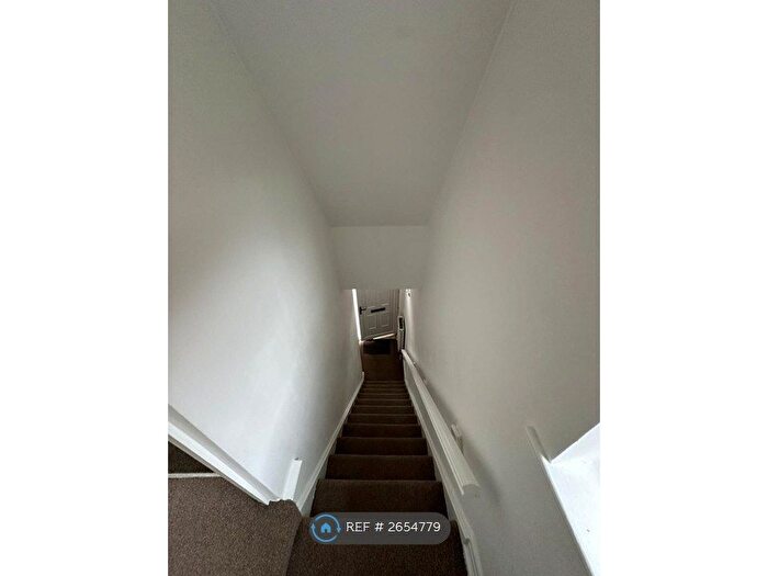2 Bedroom End Terrace House To Rent In Willow Drive, Sheffield, S9