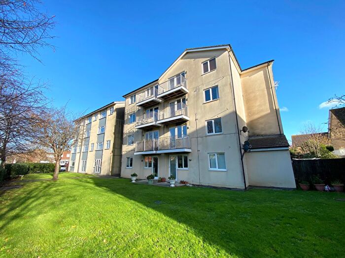 1 Bedroom Flat To Rent In Fort Cumberland Road, Southsea, PO4