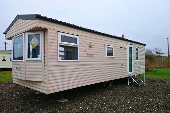 2 Bedroom Mobile/park Home For Sale In The Beach, Snettisham, King's Lynn, PE31