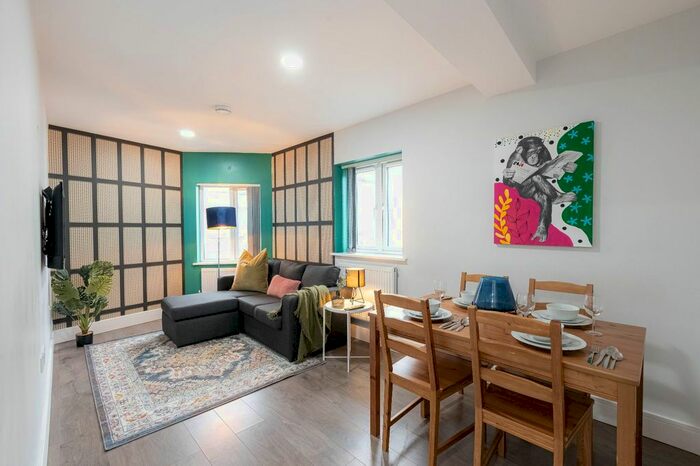 1 Bedroom Flat To Rent In Queens Crescent, Chalk Farm - Camden, London, NW5