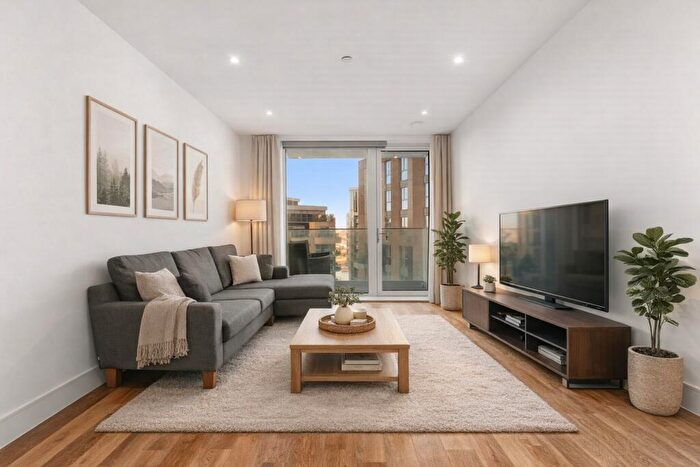 2 Bedroom Flat To Rent In Wilson House, York Road, SW11