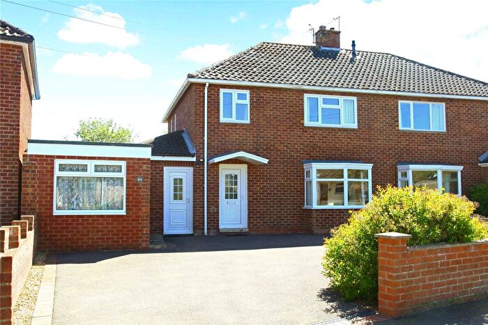 3 Bedroom Semi-Detached House For Sale In Little Harlescott Lane, Harlescott, Shrewsbury, Shropshire, SY1