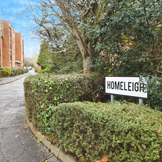 1 Bedroom Flat To Rent In London Road, Patcham, Brighton, BN1