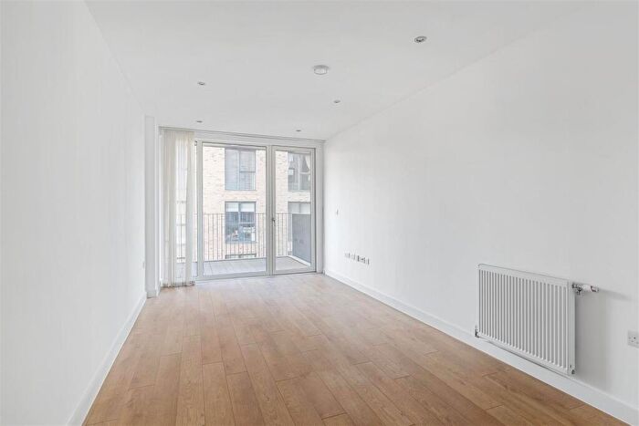 1 Bedroom Apartment To Rent In Bow River Village, Bromley-by-Bow, E3