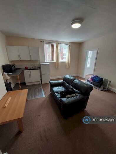 2 Bedroom Flat To Rent In Harecastle Flats, Kidsgrove, Stoke-On-Trent, ST7