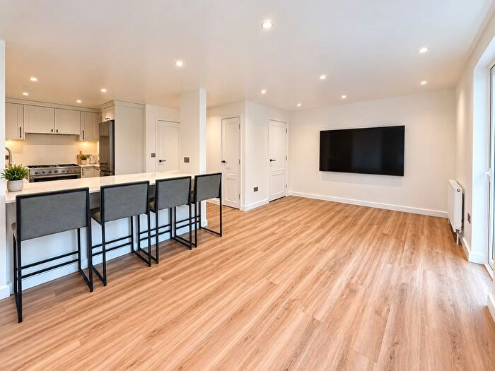 2 Bedroom Flat To Rent In Flat Hyle House, , London, E12