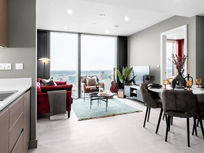 2 Bedroom Apartment To Rent In Broad Street, Birmingham, B15