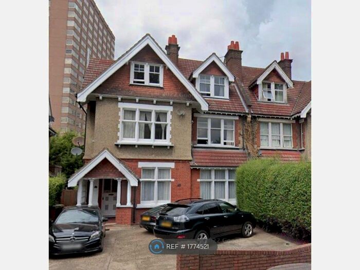 2 Bedroom Flat To Rent In Cedar Road, Sutton, SM2
