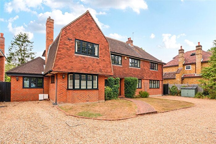 5 Bedroom Detached House For Sale In Littleworth Road, Esher, KT10