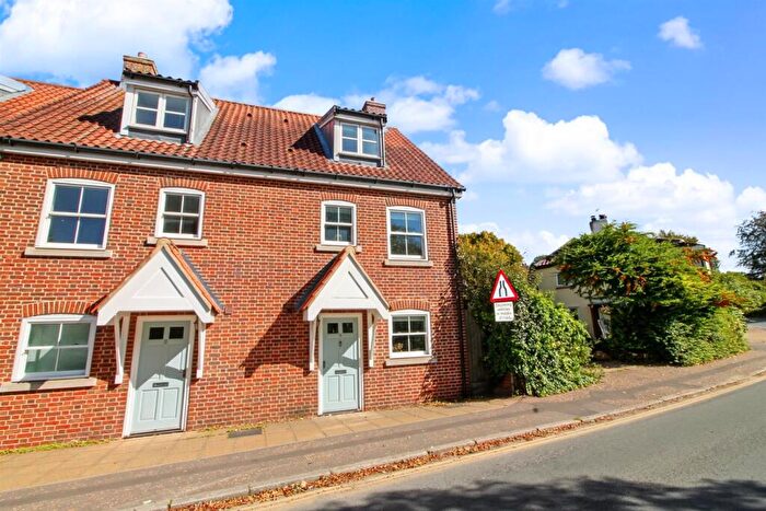 3 Bedroom End Of Terrace House For Sale In High Street, Coltishall, Norwich, NR12