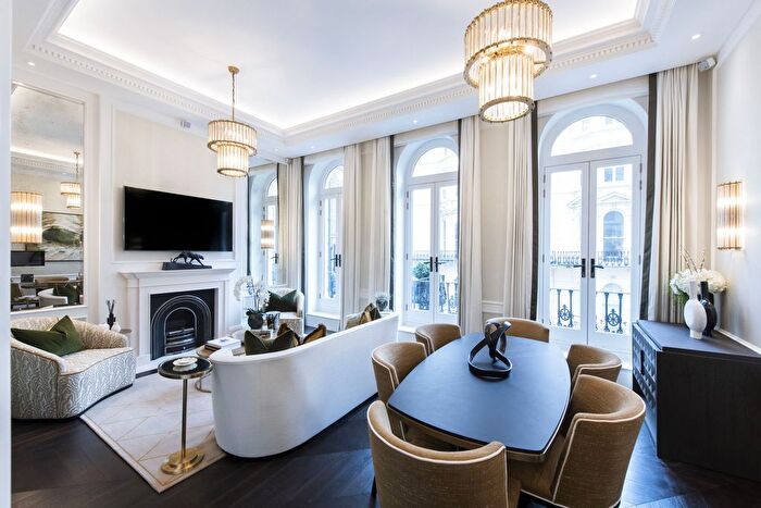 2 Bedroom Flat To Rent In Prince Of Wales Terrace, Kensington, W8