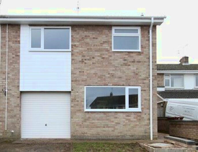 3 Bedroom Semi-Detached House To Rent In Orchard Road, Ardley, Bicester, OX27