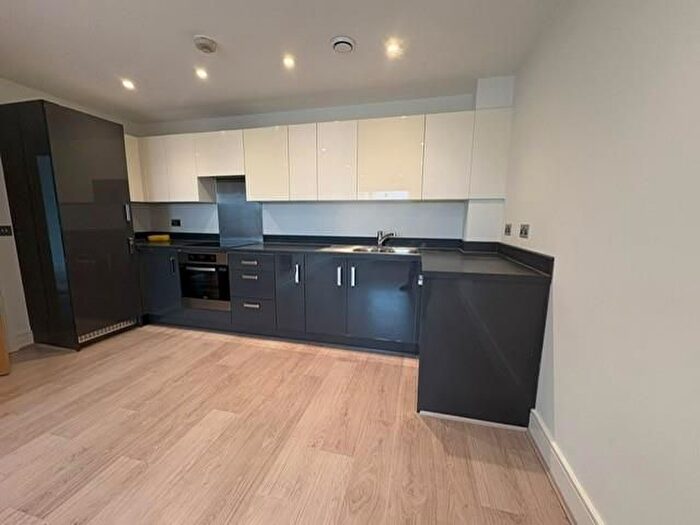 2 Bedroom Flat To Rent In Town Lane, Stanwell, TW19