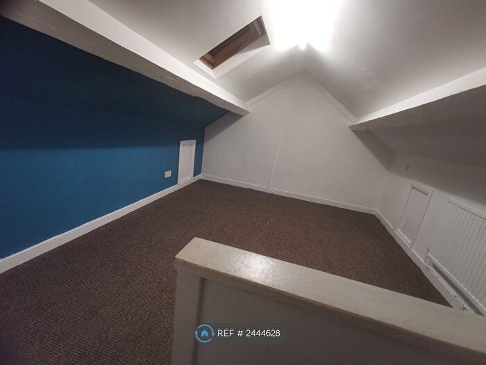 4 Bedroom Terraced House To Rent In Queens Park, Holyhead, LL65