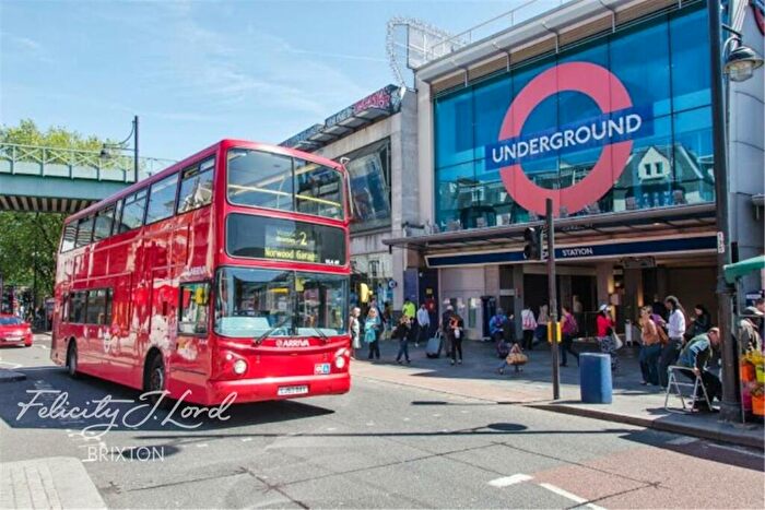 3 Bedroom Flat To Rent In Comus House, Walworth, SE17