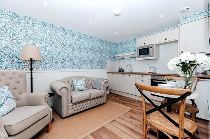 1 Bedroom Flat To Rent In B High Street, Prestbury, GL52