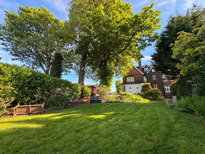 1 Bedroom Flat To Rent In Church Road, Crowborough, TN6