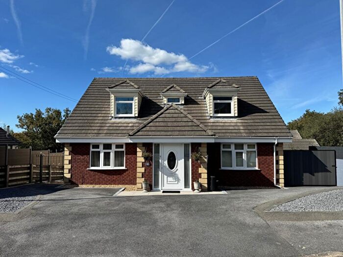 4 Bedroom Detached House For Sale In Clos Y Dderwen, Cross Hands, Llanelli, Carmarthenshire., SA14