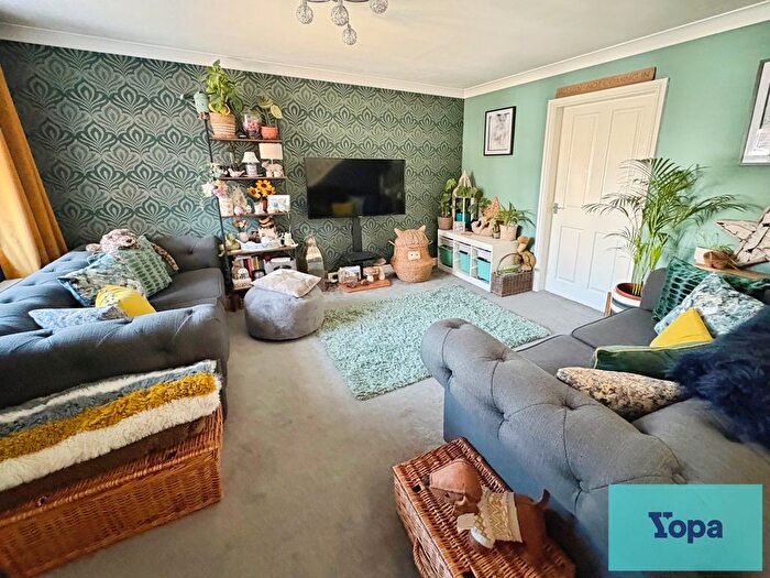 3 Bedroom Semi-Detached House For Sale In Warrilow Close, Meir, Stoke-On-Trent, ST3