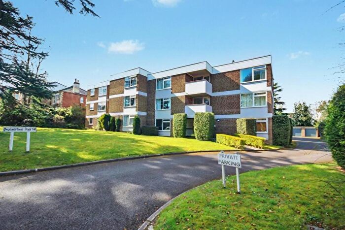 1 Bedroom House To Rent In Upper Edgeborough Road, Guildford, GU1