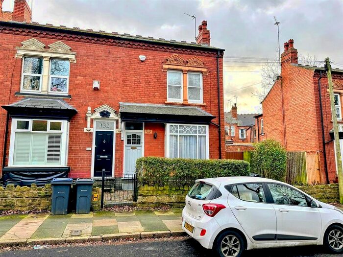 2 Bedroom Property To Rent In War Lane, Harborne, Birmingham, B17