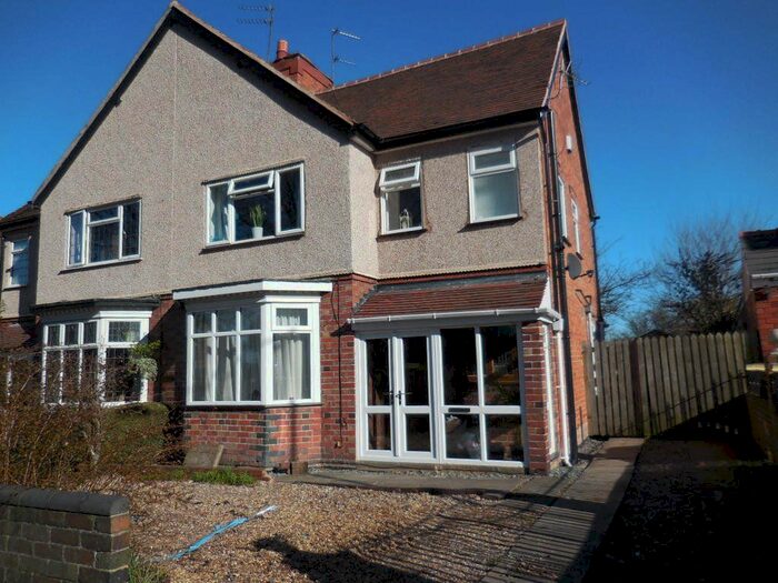 3 Bedroom Semi-Detached House To Rent In Birches Barn Road, Wolverhampton, WV3