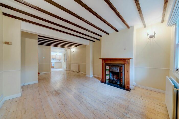 2 Bedroom Property To Rent In Lancaster Place, London, SW19