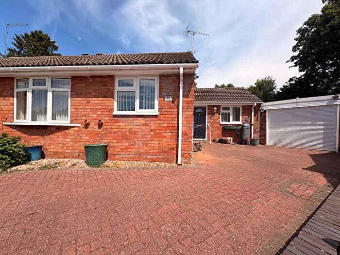2 Bedroom Bungalow For Sale In St Catherines Close, Daventry, Northamptonshire, NN11
