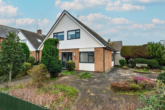 3 Bedroom Detached House For Sale In Raven Meols Lane, Formby, Liverpool, L37