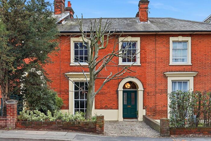 4 Bedroom Terraced House For Sale In Queens Road, Brentwood, CM14