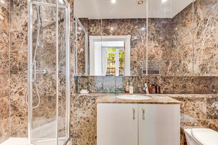 8 Bedroom Detached House For Sale In Holford Road, Hampstead Village, NW3