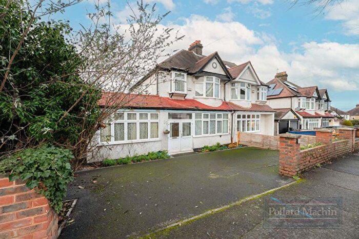 4 Bedroom Semi Detached House For Sale In Norman Avenue, South Croydon, CR2