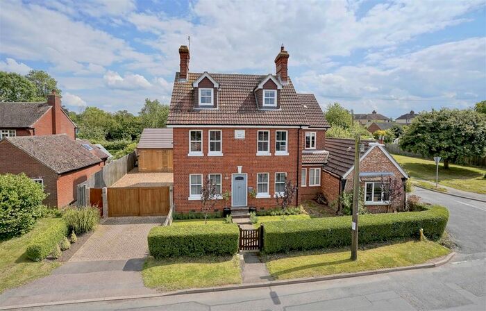 5 Bedroom Detached House For Sale In High Street, Riseley, Bedford, MK44