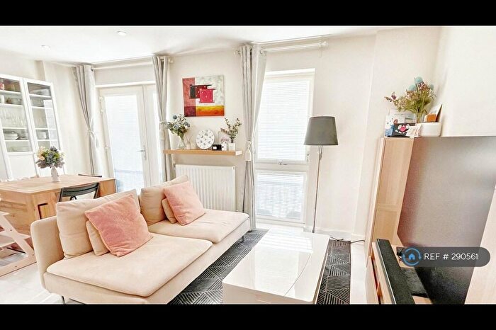 2 Bedroom Flat To Rent In Fairthorn Road, London, SE7