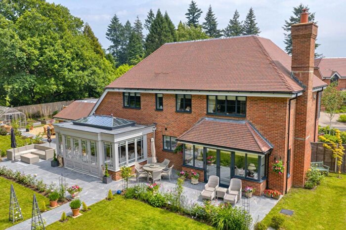 4 Bedroom Detached House For Sale In Baskerville Drive, Hindhead, GU26