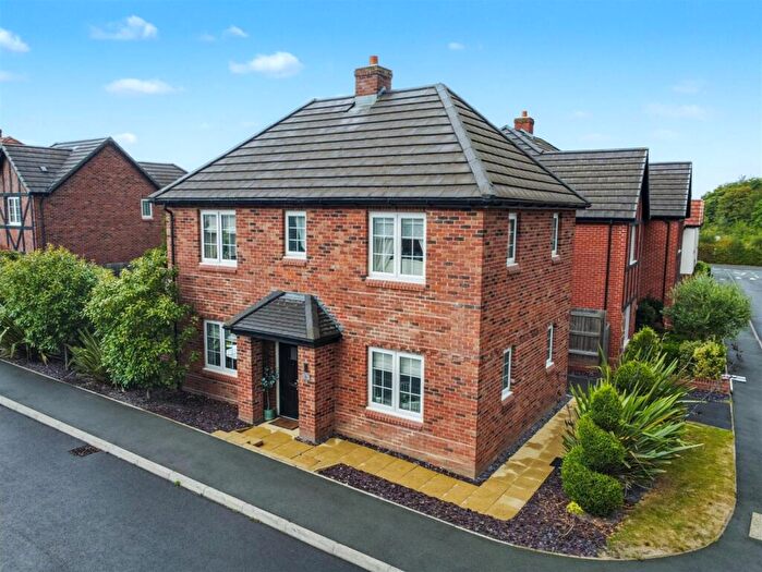 3 Bedroom Detached House For Sale In Badger Vale, Wollaton, Nottingham, NG8
