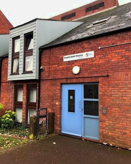 Studio To Rent In Wycliffe End, Aylesbury, Buckinghamshire, HP19