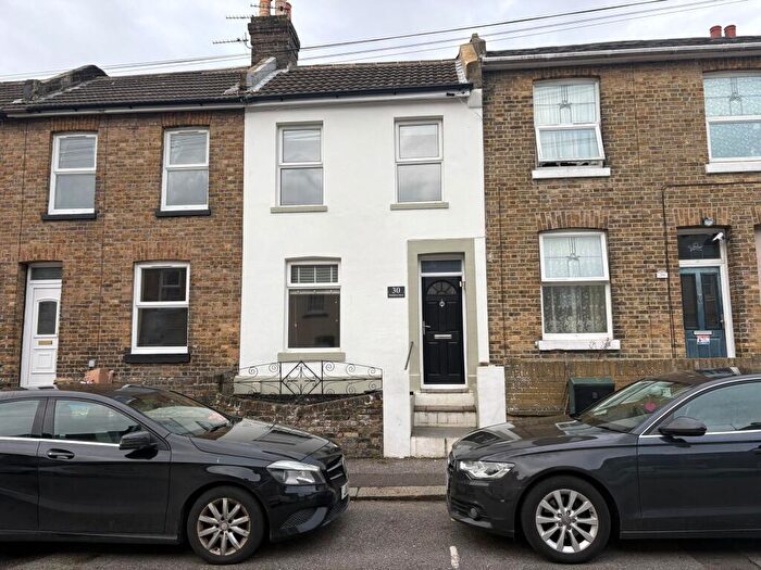 3 Bedroom House To Rent In Winchelsea Street, Dover, CT17