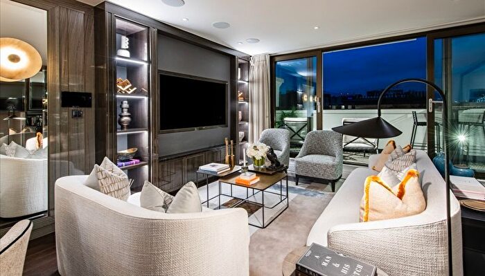 3 Bedroom Flat To Rent In Prince Of Wales Terrace, Kensington, W8