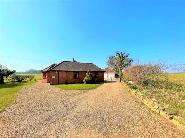 3 Bedroom Detached Bungalow For Sale In Brough Lane, Elkesley, Retford, DN22