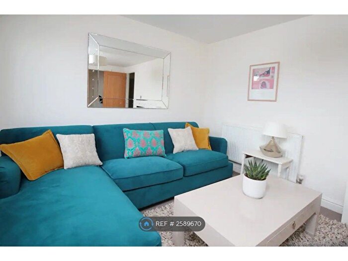 1 Bedroom Flat To Rent In College Lane, Littlemore, Oxford, OX4