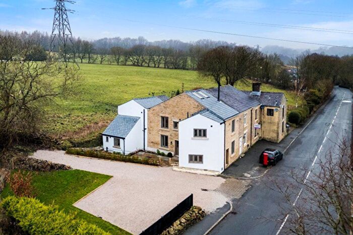 4 Bedroom End Of Terrace House To Rent In Chapeltown Road, Bromley Cross, Bolton, BL7