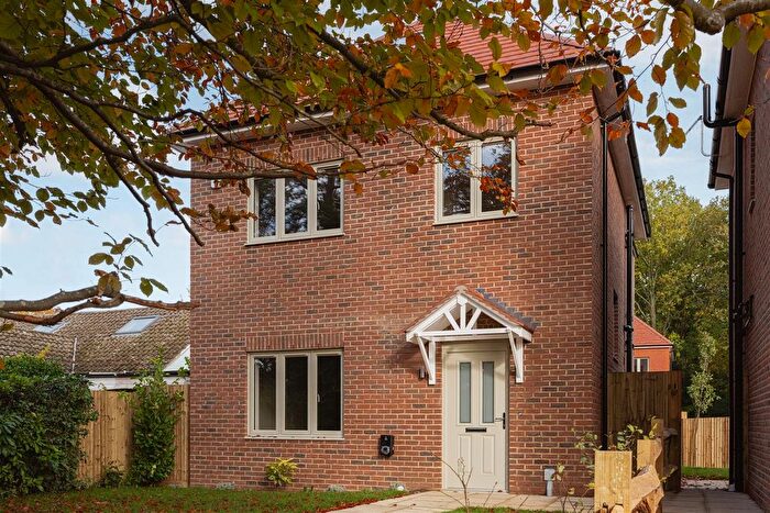 4 Bedroom Detached House For Sale In The Forge, Weatherhill Road, Smallfield, RH6