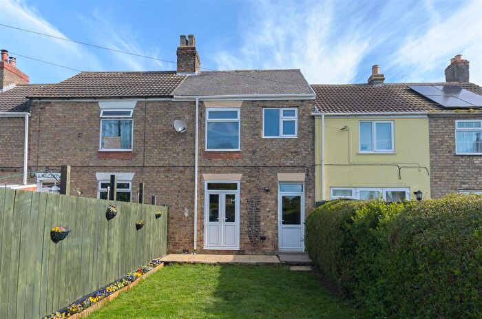 3 Bedroom Cottage For Sale In South View, Patrington Haven, Patrington, Hull, HU12
