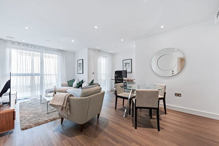 2 Bedroom Flat To Rent In Brent House, Wandsworth Road, London, SW8