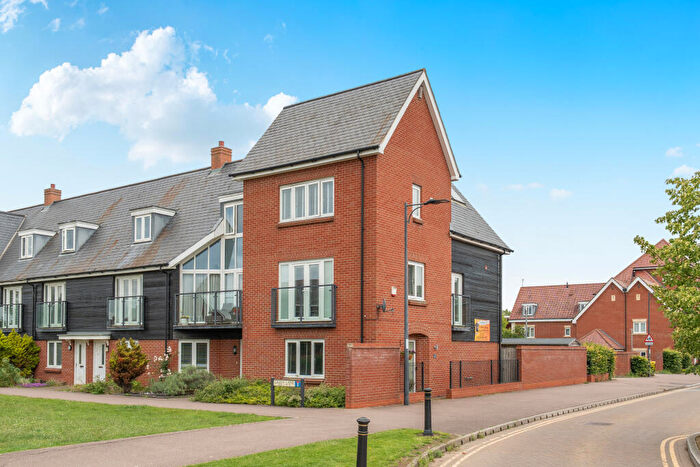 4 Bedroom End Of Terrace House For Sale In Green Lane, Wixams, MK42