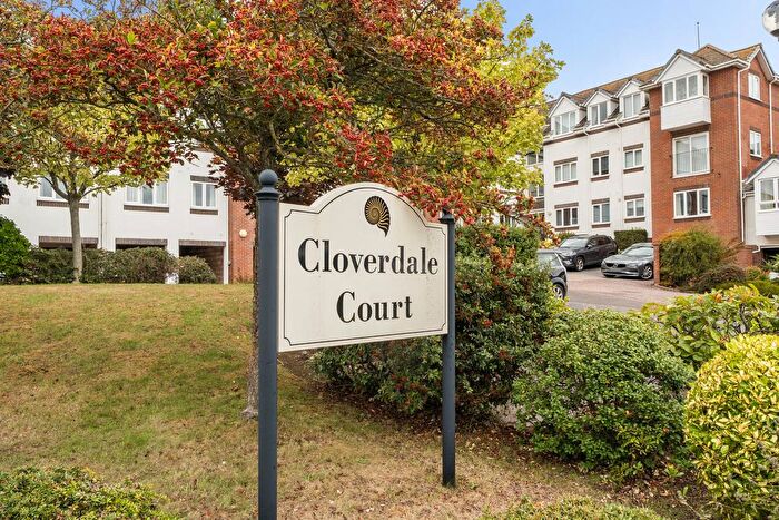 2 Bedroom Flat For Sale In Cloverdale Court, Lyme Regis, DT7