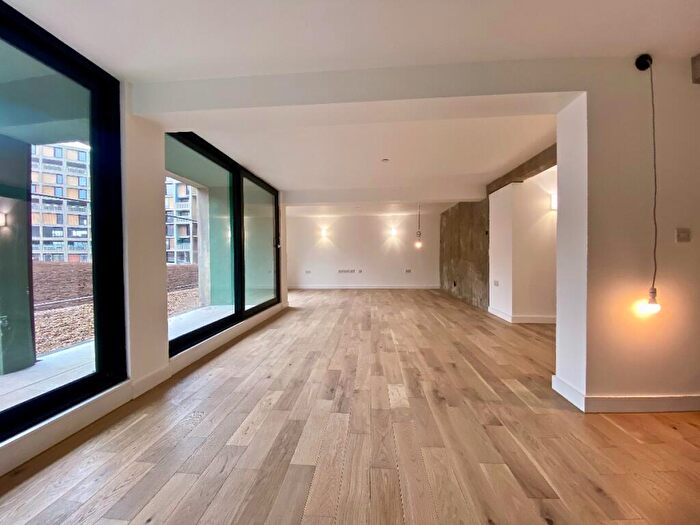 2 Bedroom Flat To Rent In Pat Midgley Lane, Sheffield, S2